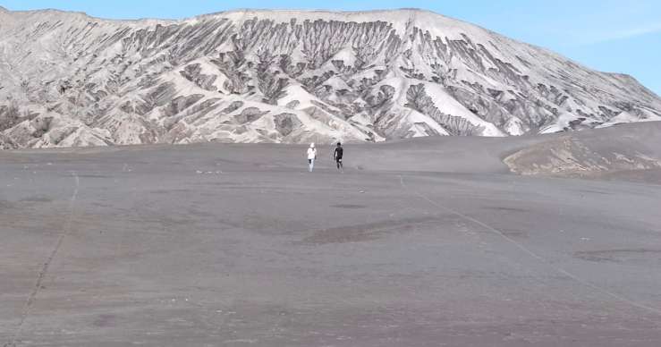 Tour Package for 2 days trip from Probolinggo to Mount Bromo