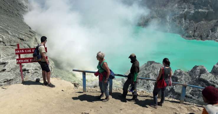 Java overland trip for blue fire Ijen tours, rafting tours, plantation tours, Bromo tours & Borobudu
