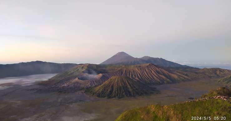 Bali to Java holiday travel package, continues to Orangutan Borneo tour 14D