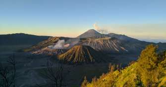 A shared trip (group departure) from Yogyakarta at night to do Bromo Ijen tour and to Banyuwangi 3D 