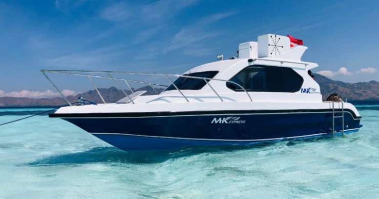 Day cruise shared trip package for Komodo tour by a MK 03 speed boat