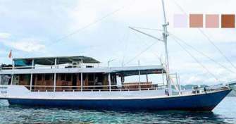 sail to komodo tours with a houseboat